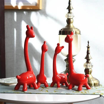 Družina treh dekoracijo tri srne darila, dnevna soba, TV kabinet kabinet vina dekoracija keramike žirafa obrti