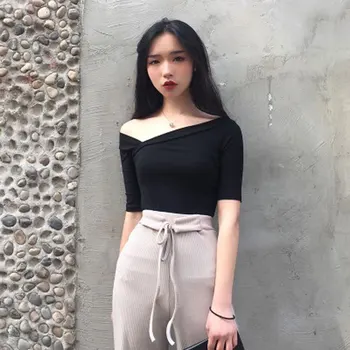 Poletje žensk 2020 nove tanke temperament poševno Proti-vrat brez naramnic kratek bombaž srednji rokav bela moda korejski T-shirt vrh
