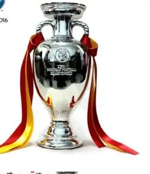 Zlato oseba trophy spot trdne kovine, častni šolskih športnih srečanje francoski Evropski Pokal pokal model wholesaleStatue Kiparstvo