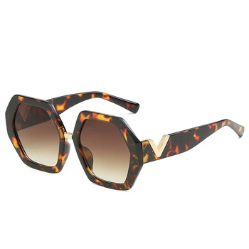 Moda letnik heksagonalna retro sončna očala gradient geometrijske plastični okvir V pismu noge sončna očala moški ženska očala oculos