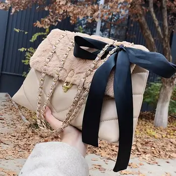 Velika zmogljivost Plišastih Pazduho vrečko 2020 Pozimi Novih kakovostnih PU Usnja Ženske Oblikovalec Torbici Verige Ramenski Messenger Bag
