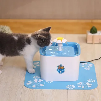 Črpalka za 3-stopenjski Filtrirni Samodejno Hišnih Mačk Voda Pitna Vodnjak Kocka Cvet Slog 2.5 L Pes Pitne Skledo Napajalni Mačka Psi