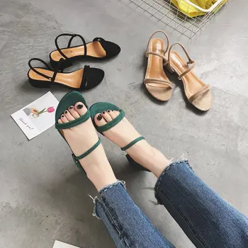 2020 poletje novo korejska različica enega čevlja dva nosijo ženske sandale copate besedo plaži čevlji open toe sandali ženske